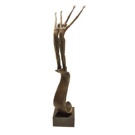 Escultura de bronce 'Jumping Together'