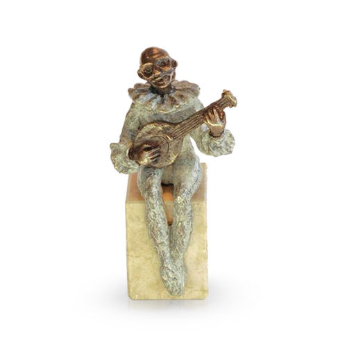 Sculpture en bronze "Le musicien de rue".