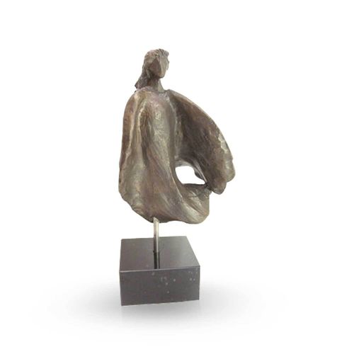 Sculpture en bronze "Dame élégante".